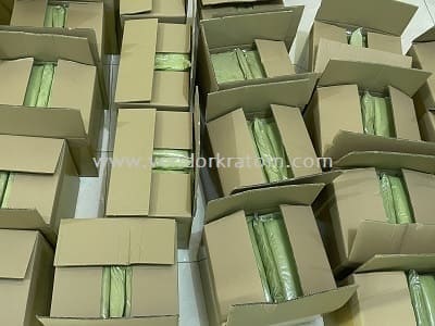 Internationale kratom zending – wereldwijde levering vanuit Indonesië met betrouwbare logistiek.